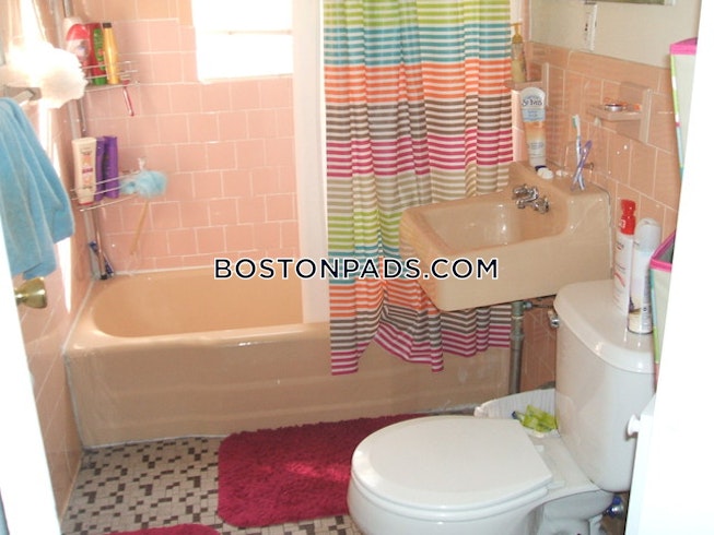 Boston - $1,995 /mo