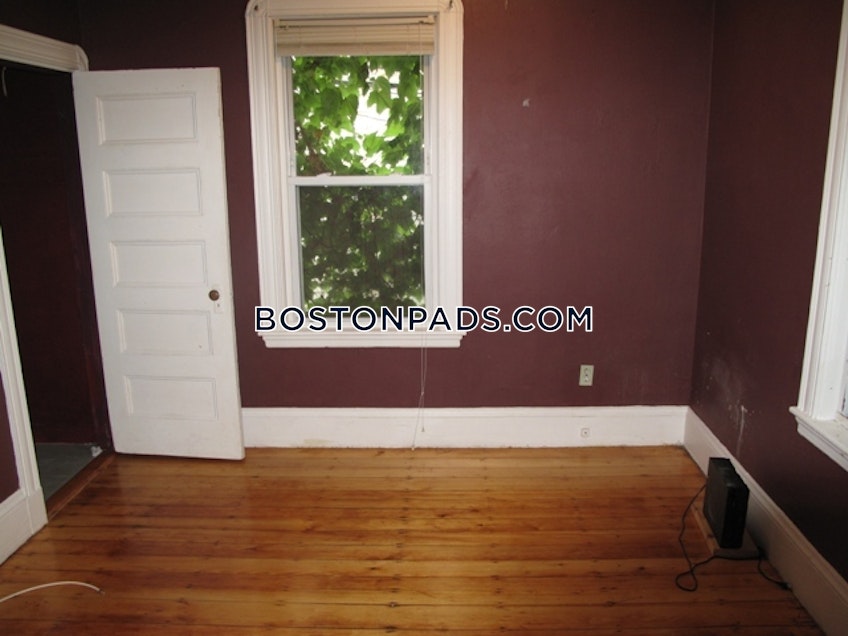 Boston - $3,495 /month