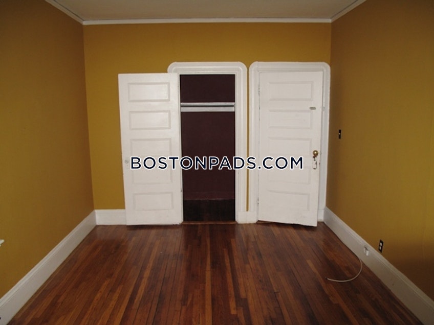 Boston - $3,495 /month