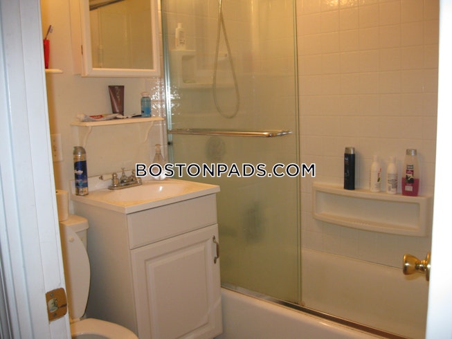 Boston - $2,000 /mo