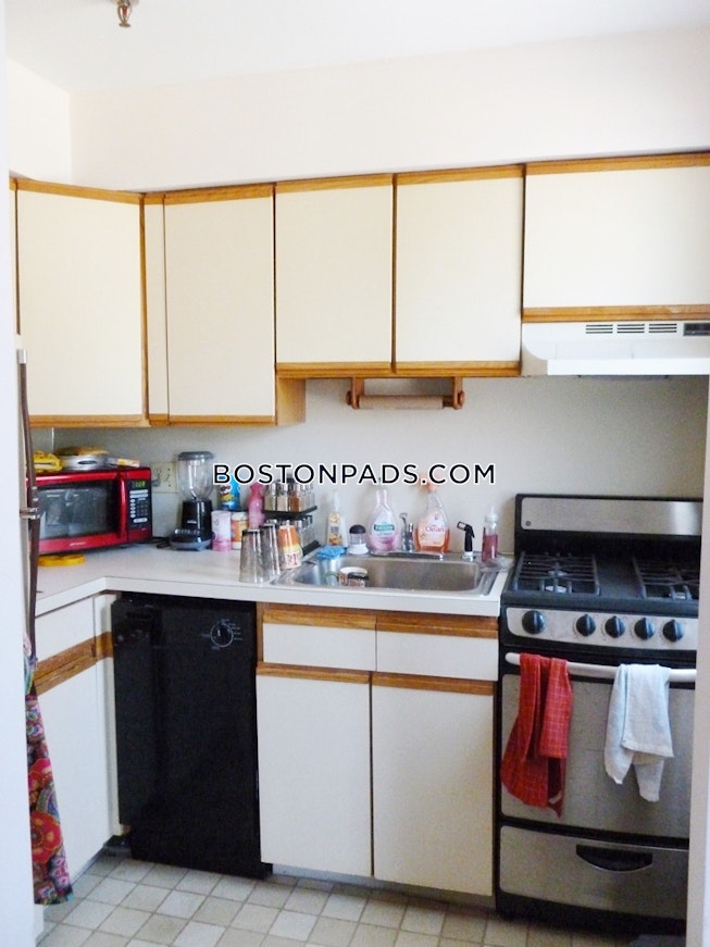 Boston - $1,795 /mo