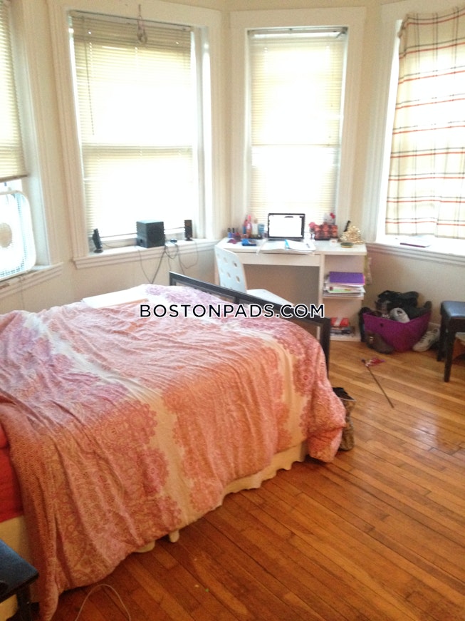 Boston - $1,995 /mo