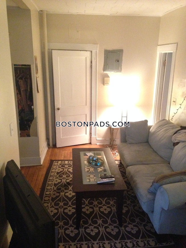 Boston - $1,995 /mo