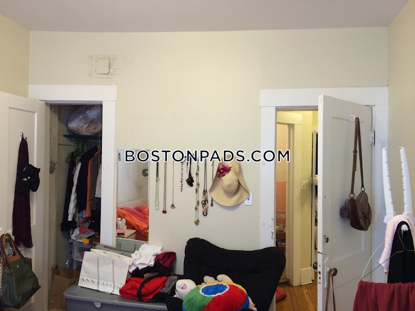 Boston - $2,100 /month