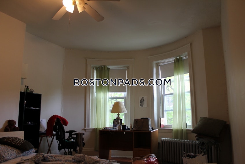 Boston - $2,625 /month