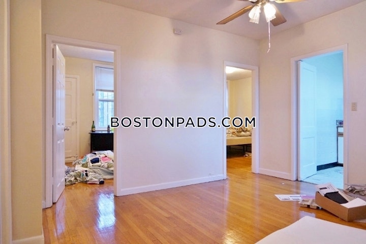 Gordon St. Boston picture 9