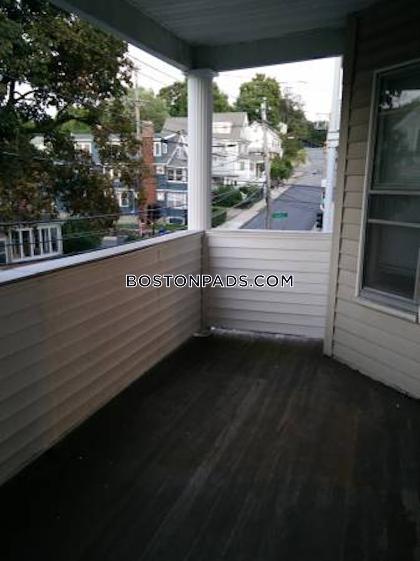 Boston - $2,400 /month