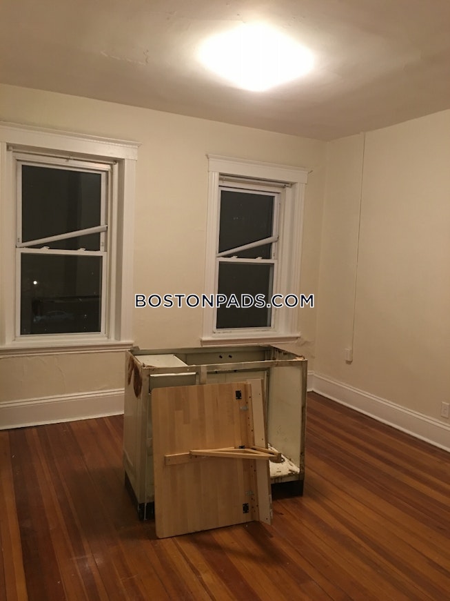 Boston - $2,550 /mo