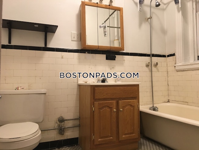 Boston - $2,550 /mo