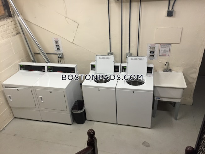 Boston - $2,050 /mo