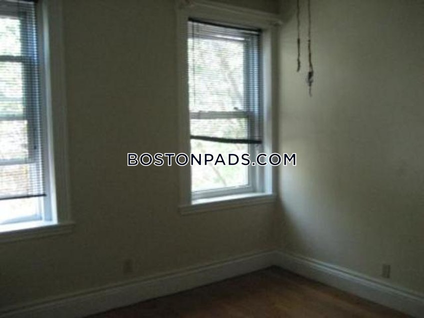 Boston - $2,500 /month