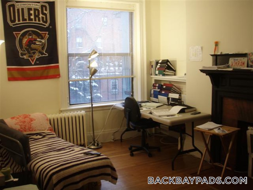 Boston - $3,100 /month