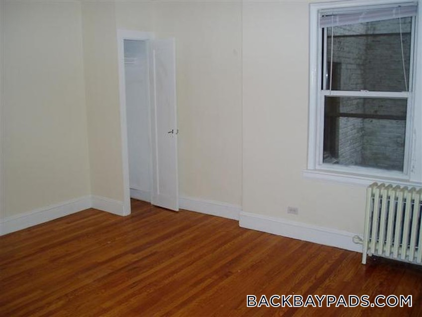 Boston - $4,350 /month