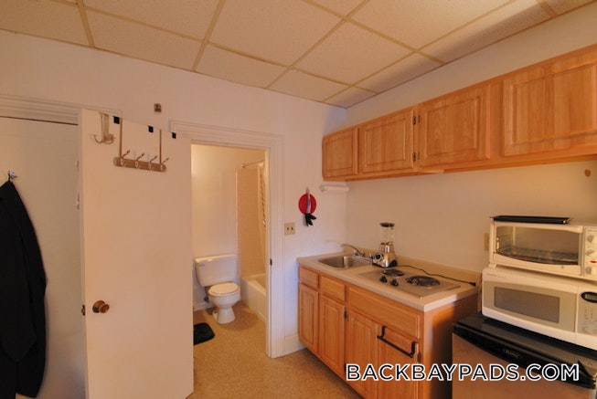 Boston - $2,145 /mo