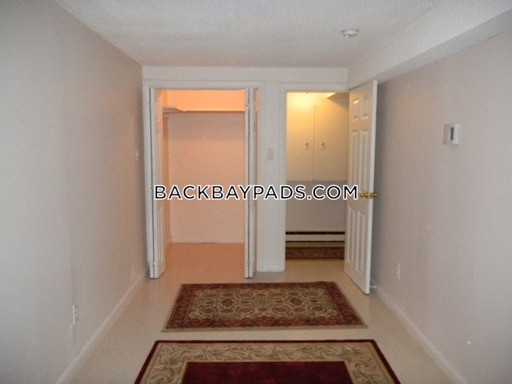 back-bay-apartment-for-rent-2-bedrooms-1-bath-boston-3950-4694366 