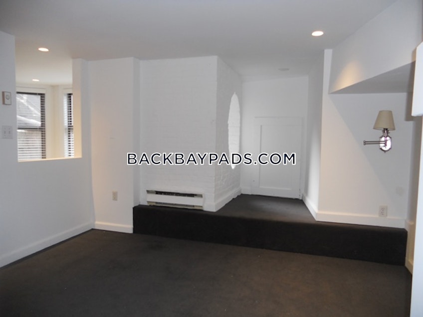 Boston - $3,600 /month