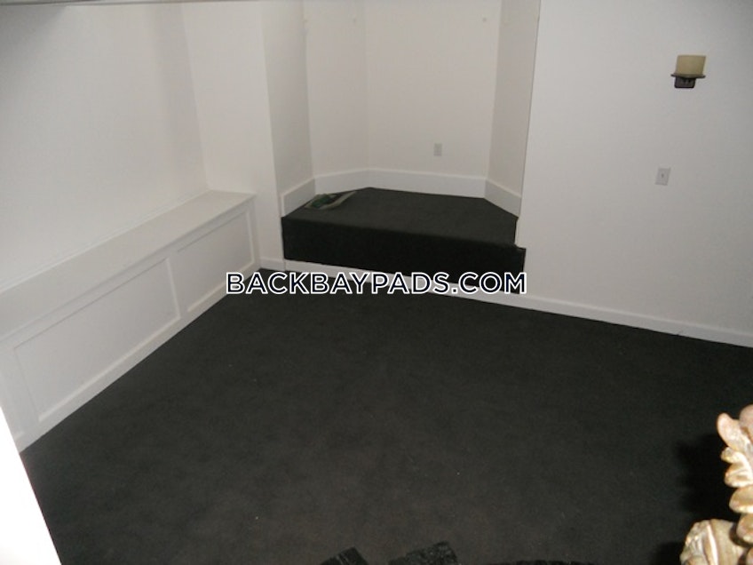 Boston - $3,600 /month