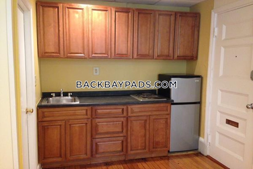 Boston - $3,595 /month