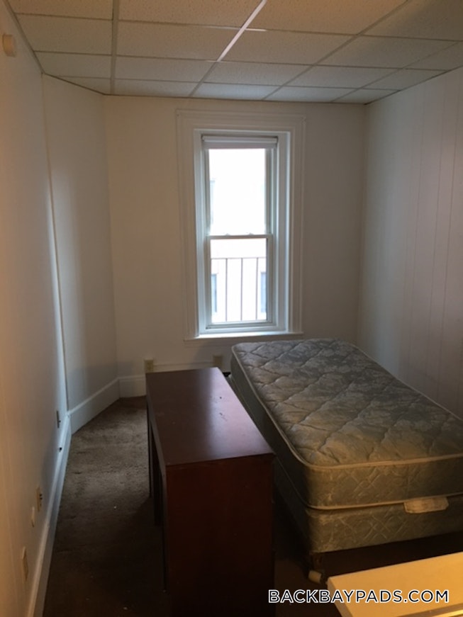 Boston - $2,145 /mo