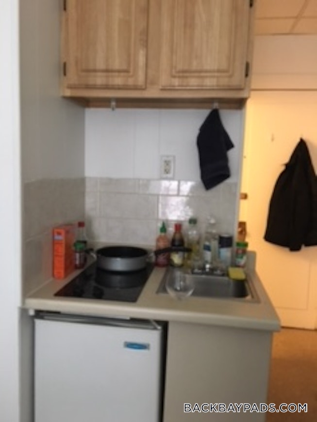 Boston - $2,145 /mo