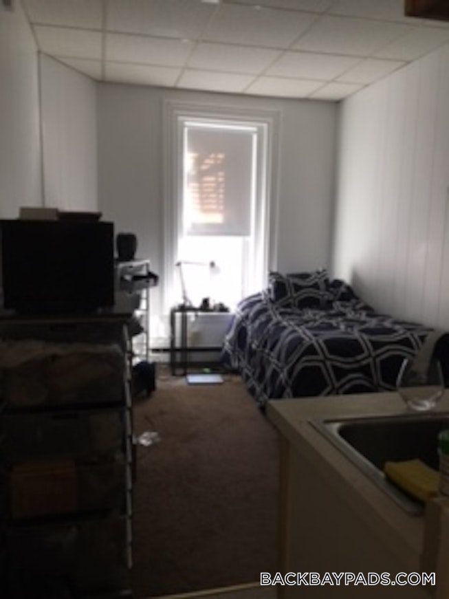 Boston - $2,145 /mo