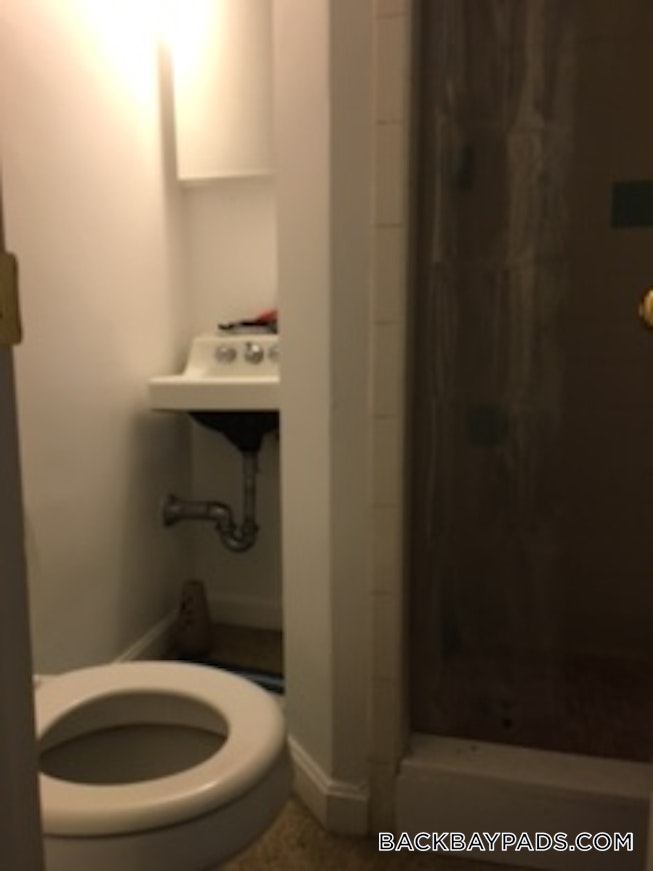 Boston - $2,145 /mo