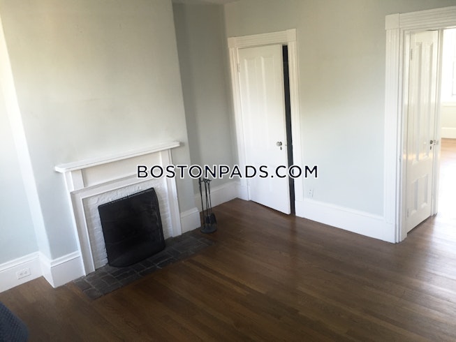 Boston - $2,450 /mo