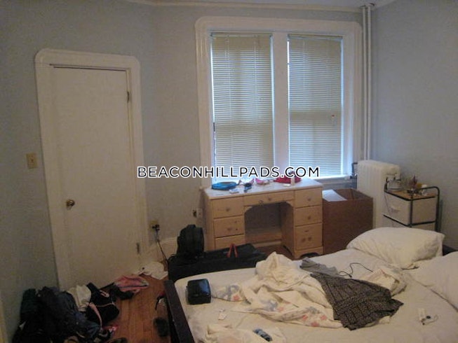 Boston - $4,000 /mo