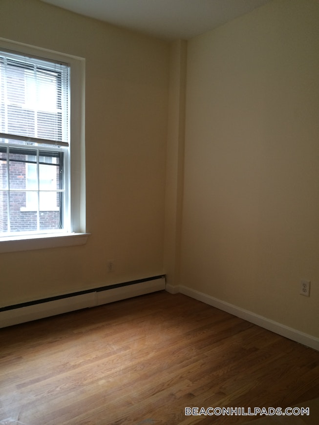 Boston - $4,550 /mo