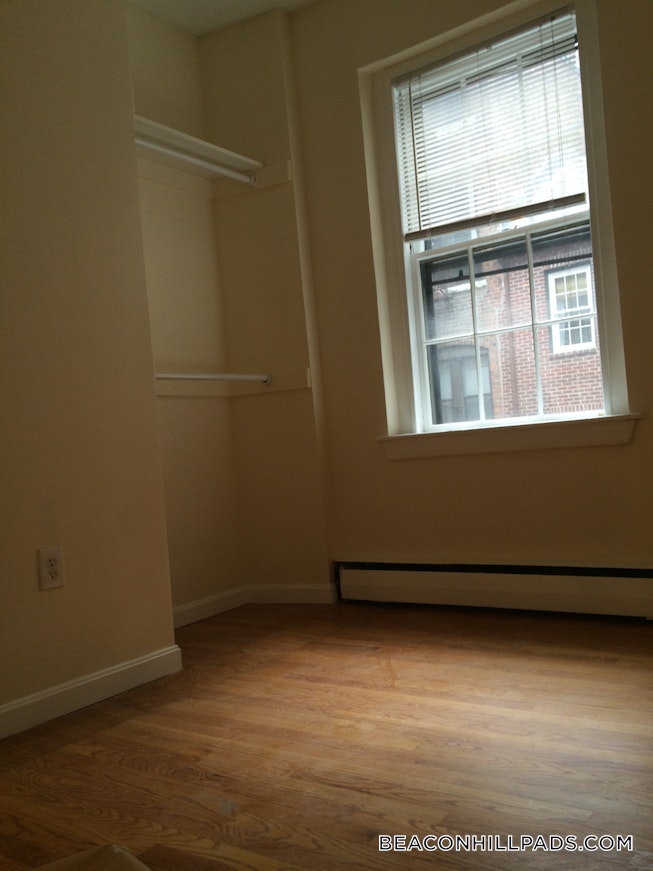 Boston - $4,550 /mo