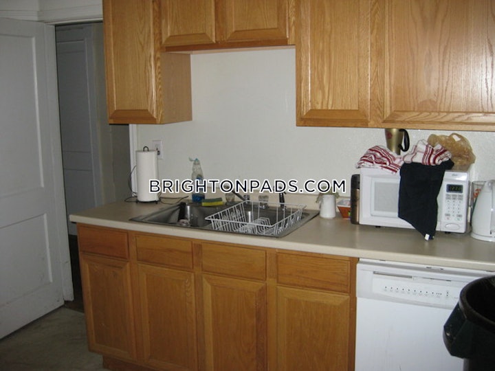 brighton-apartment-for-rent-3-bedrooms-1-bath-boston-6000-4628976 