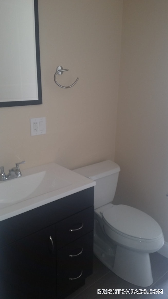 Boston - $8,650 /mo