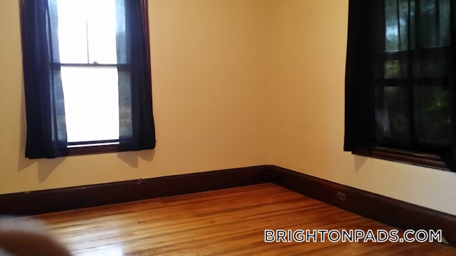 Boston - $4,000 /mo