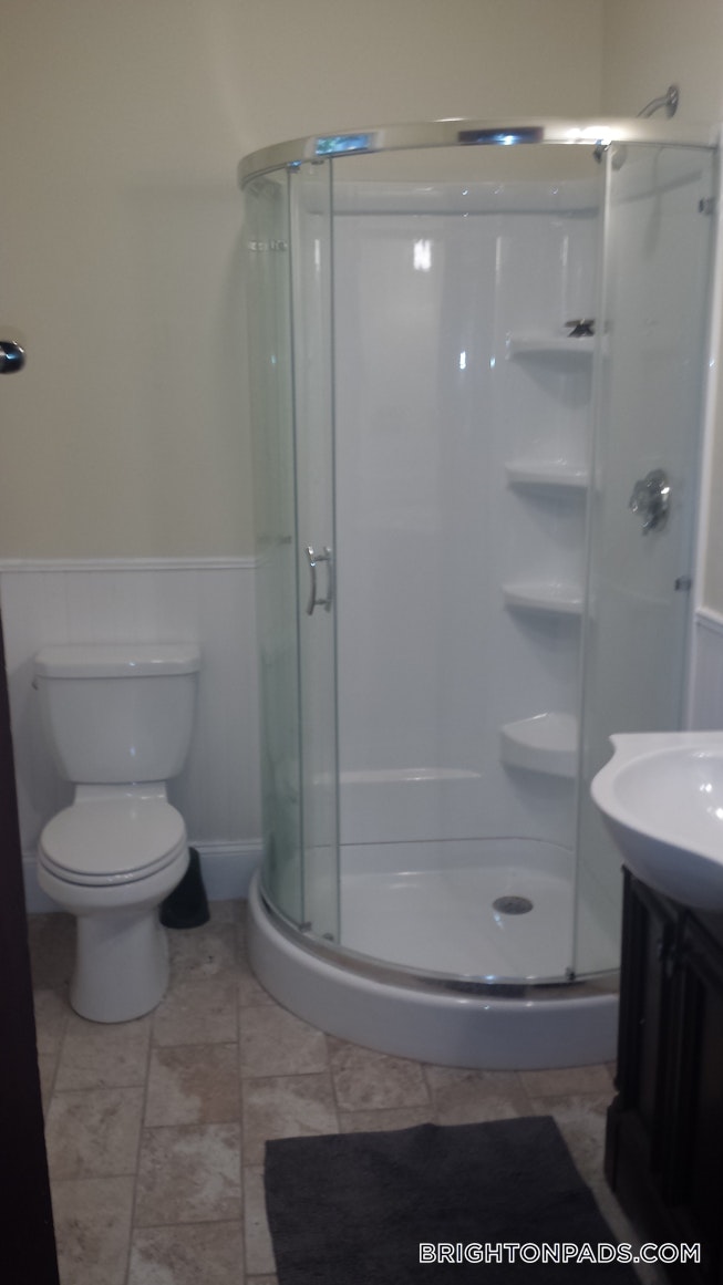 Boston - $4,000 /mo