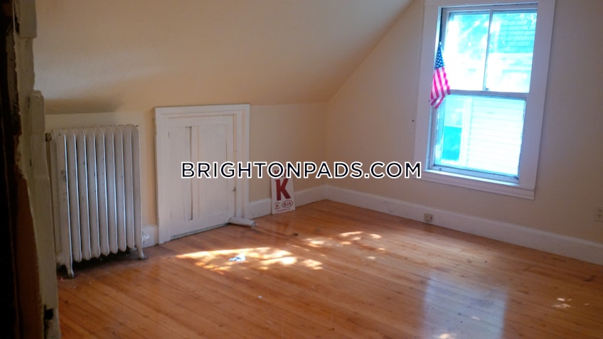 Boston - $4,000 /month