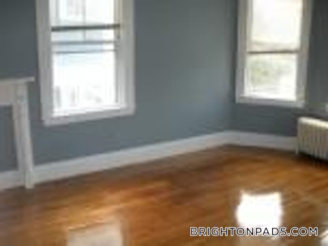 Boston - $3,400 /mo