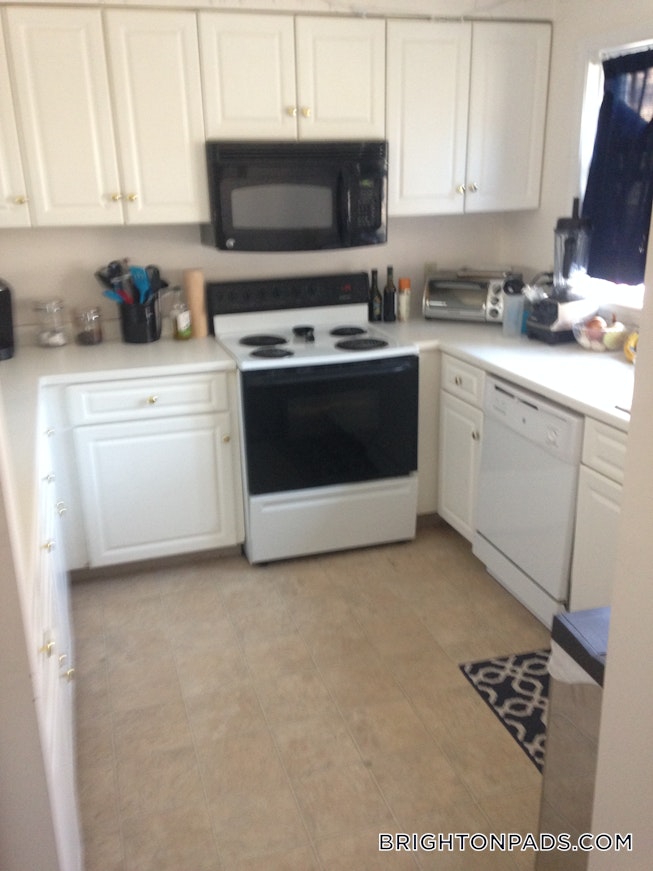 Boston - $3,850 /mo