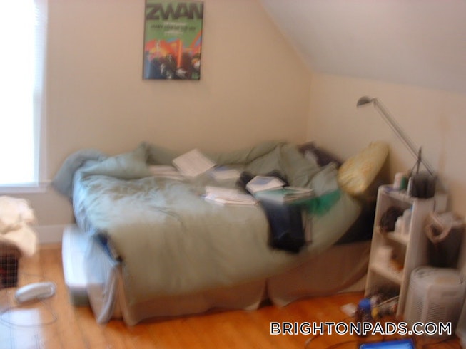 Boston - $3,200 /mo