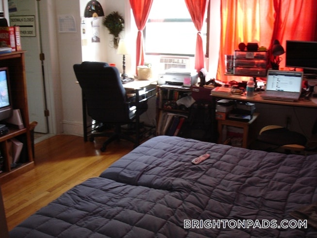 Boston - $3,700 /mo