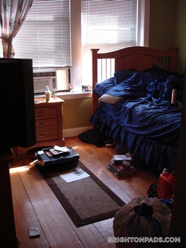 Boston - $3,700 /mo