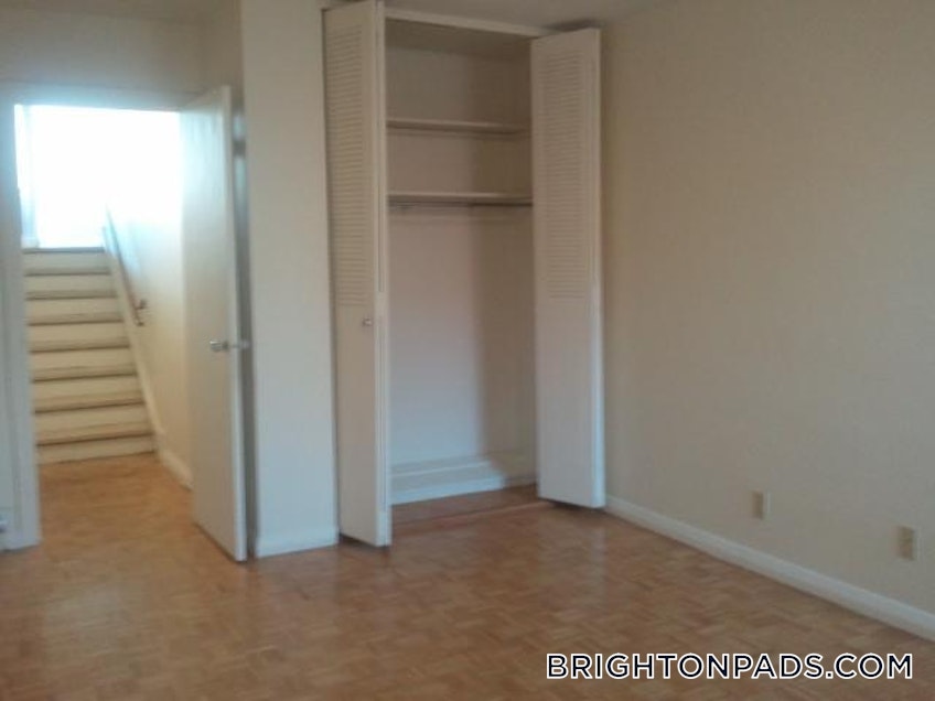 Boston - $2,850 /month