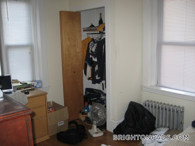 Boston - $4,600 /mo