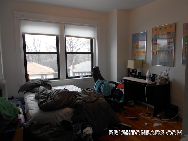 Boston - $3,700 /mo