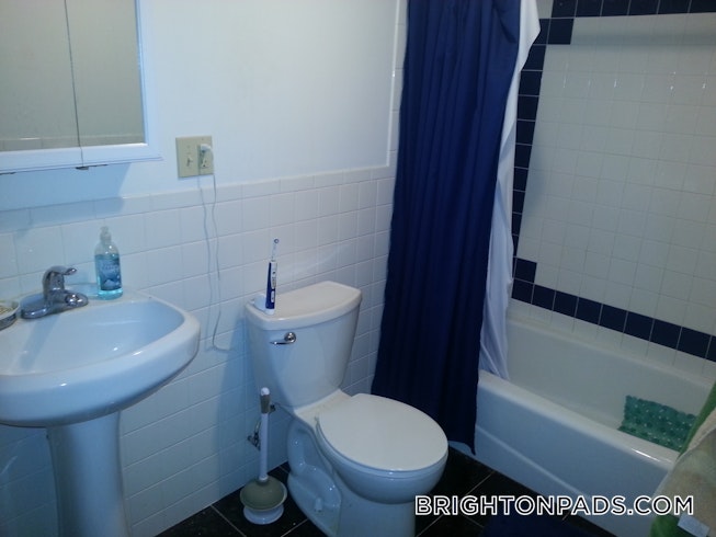 Boston - $3,150 /mo