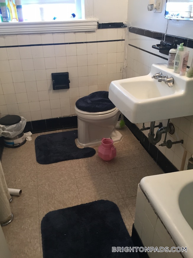 Boston - $3,225 /mo