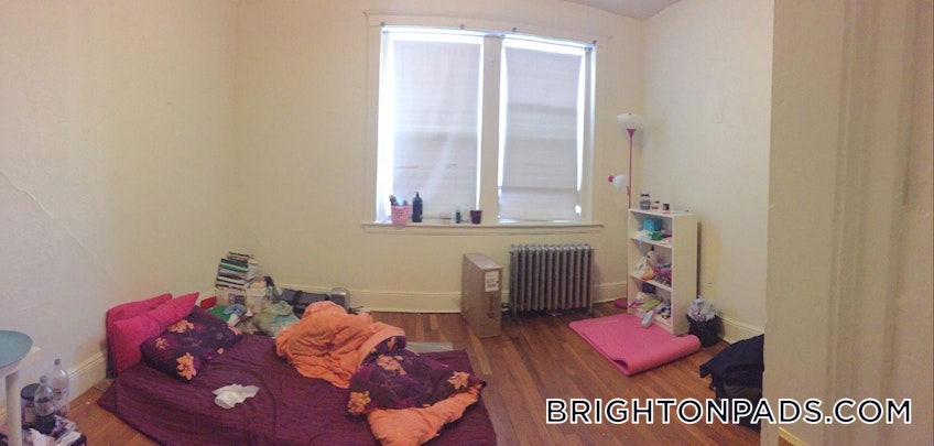 Boston - $3,225 /month