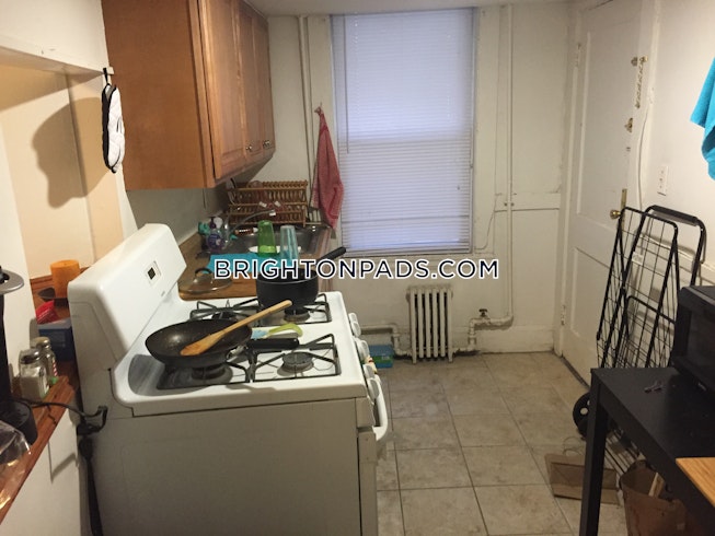 Boston - $1,800 /mo