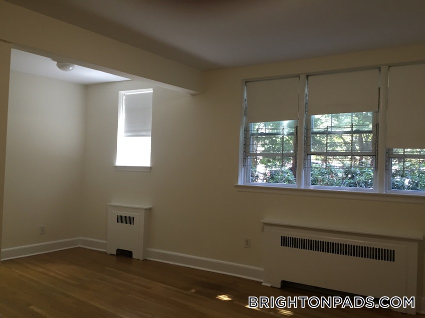 Boston - $3,125 /month