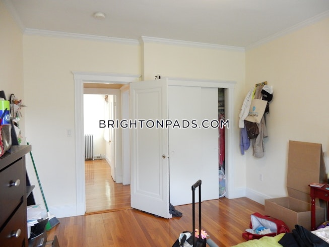 Boston - $3,595 /mo