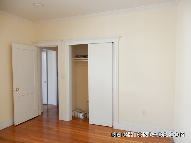 Boston - $3,595 /mo